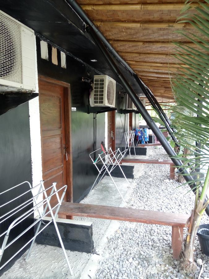 Bunar Tunggal Villa N Resto Anyer Exterior photo